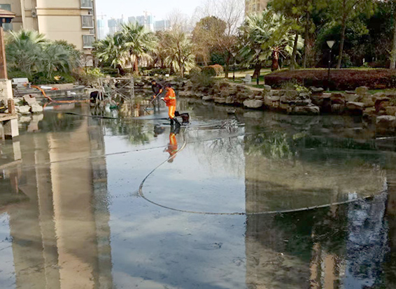 宁明景观池淤泥清理